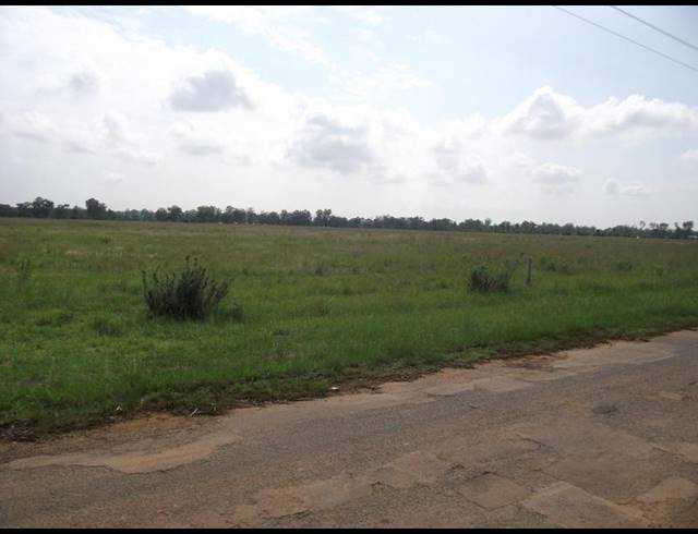 LAND FOR SALE IN RIVERSDALE